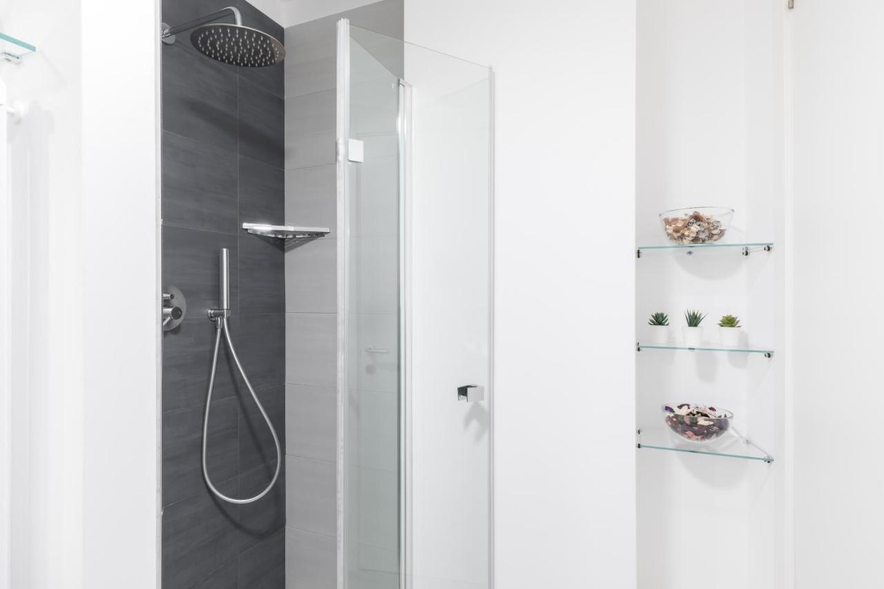 Amoretti Apartment, 6 Persone, 3 Camere, 2 Bagni, Balcone, Wi-Fi, Metro B Monti Tiburtini Rom Exteriör bild