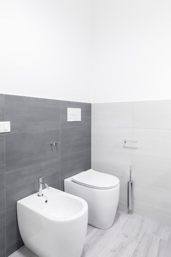 Amoretti Apartment, 6 Persone, 3 Camere, 2 Bagni, Balcone, Wi-Fi, Metro B Monti Tiburtini Rom Exteriör bild